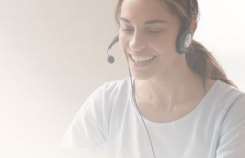 AQDC_helpline_photo_FR